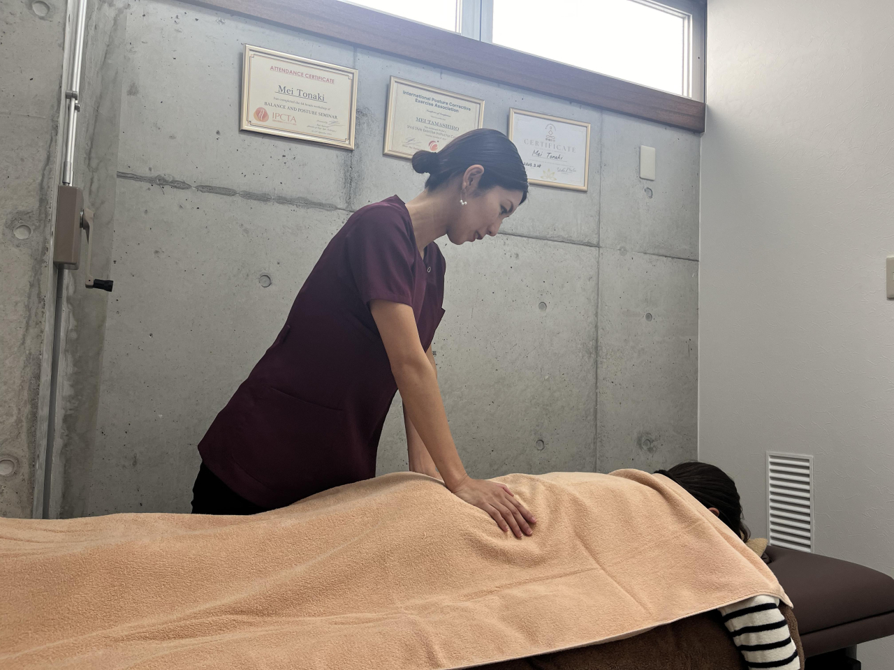 めいの施術の様子1